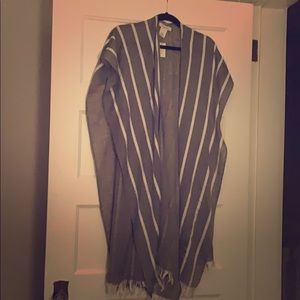 Francesca’s cotton shawl